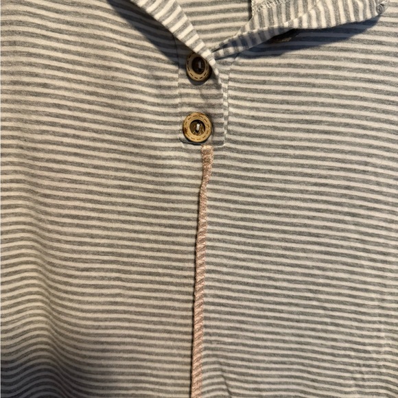 🌸 **Haptics by Holly Harper Striped Henley Top – Size M** 🌸 - Picture 2 of 6